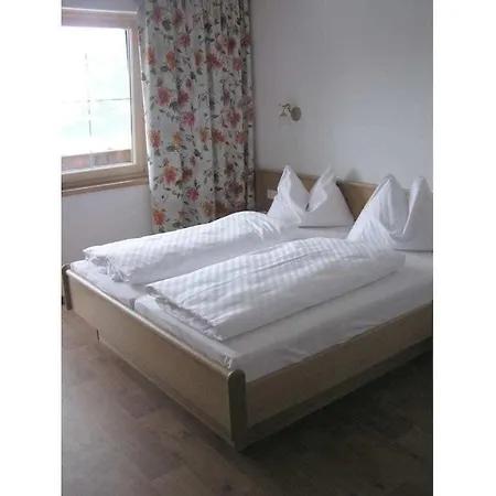 Rettenstein- Berghof Luegeck アパート